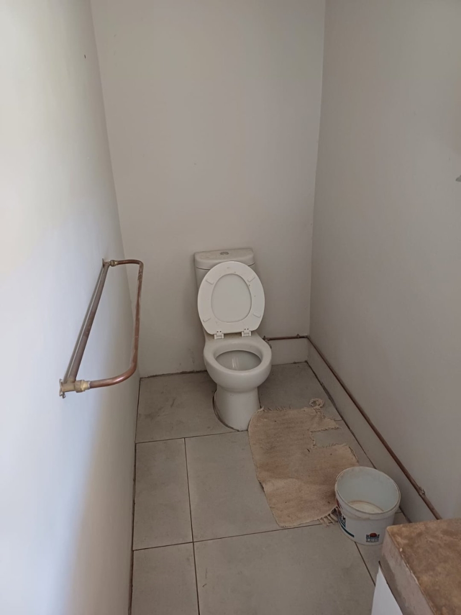 2 Bedroom Property for Sale in Van Wyksdorp Western Cape